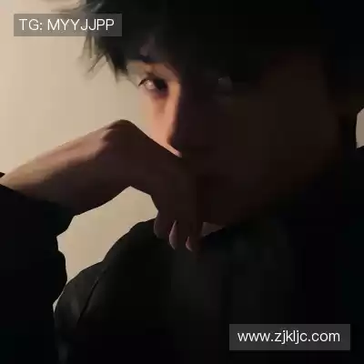 石珺胡